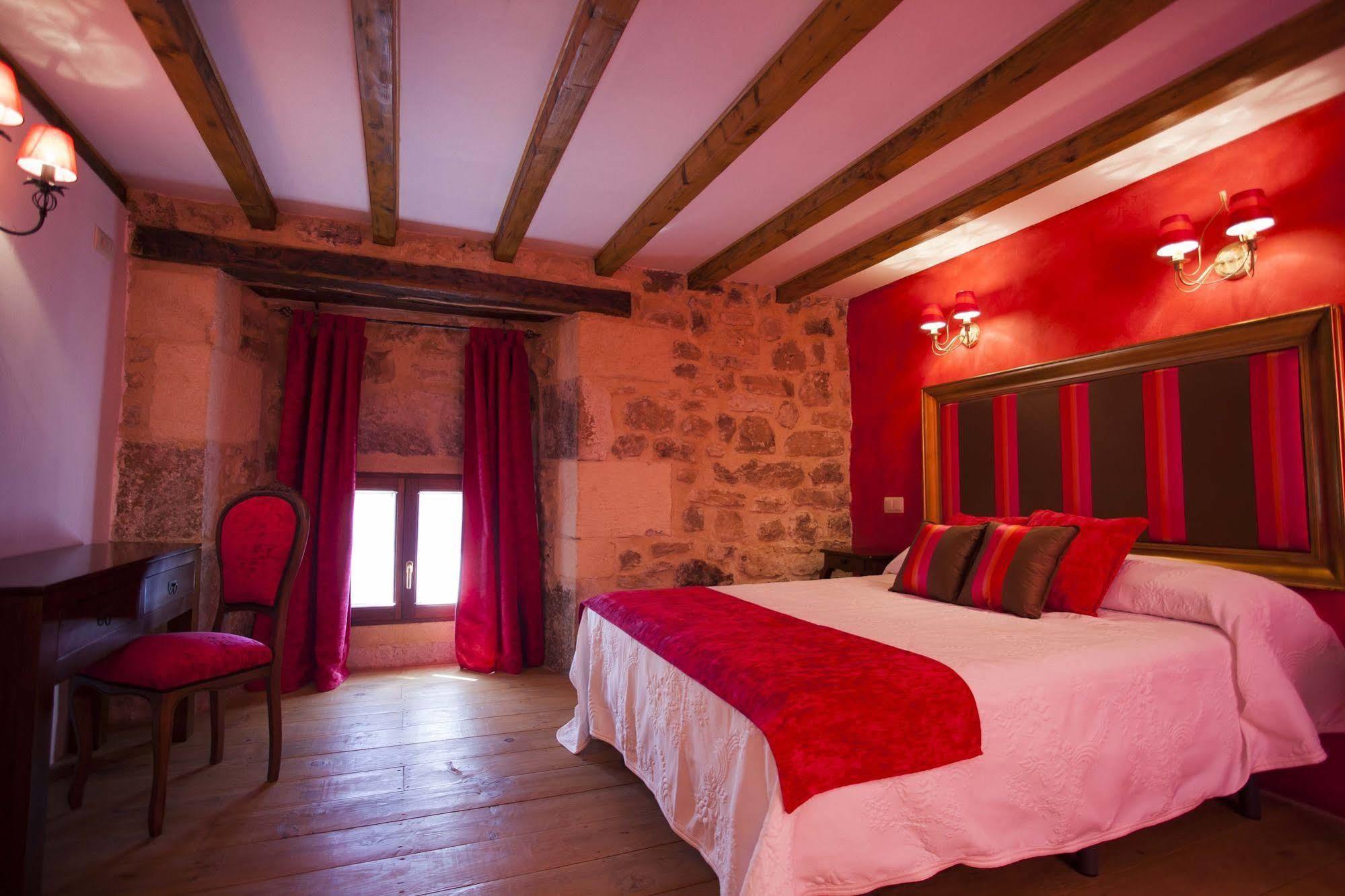 Hotel Rural La Torre De Bisjueces Exterior photo